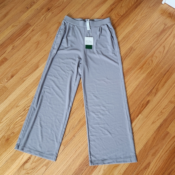 HALARA Pants - NWT Halara Microflex Microwaffle Pants size medium